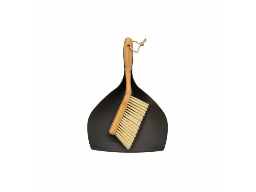 MAKU Shovel with a broom with