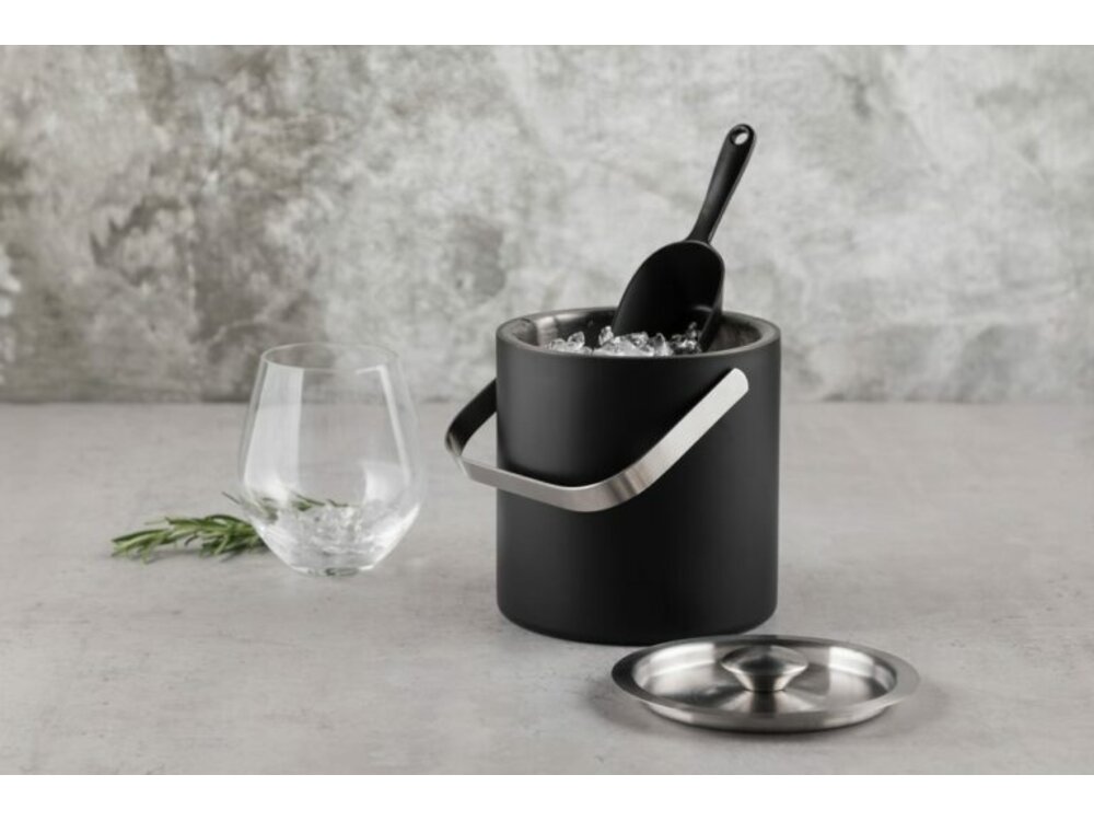 MAKU Ice container