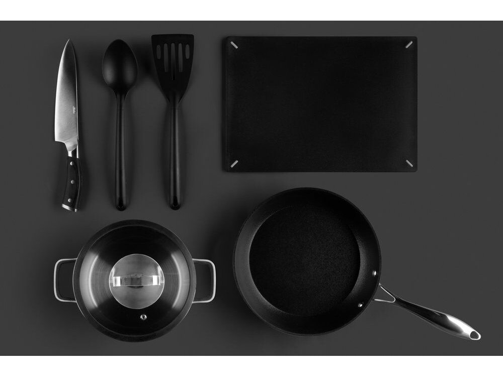 MAKU Starter set of dishes